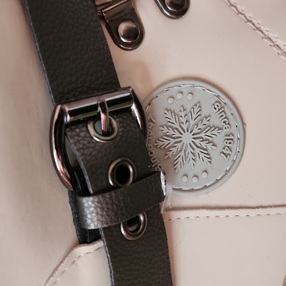 Lightweight booties. Zipper sides tie front. NWOT - Picture 6 of 6